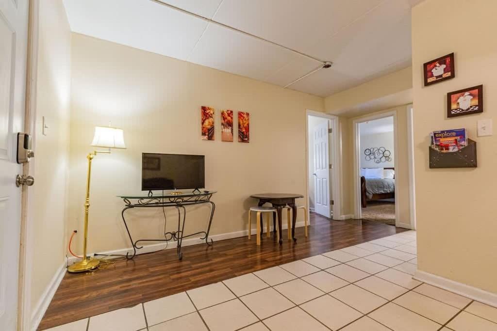 2-Bed, 1-Bath Apartment Near I-24, Great Location Chattanooga Exterior photo