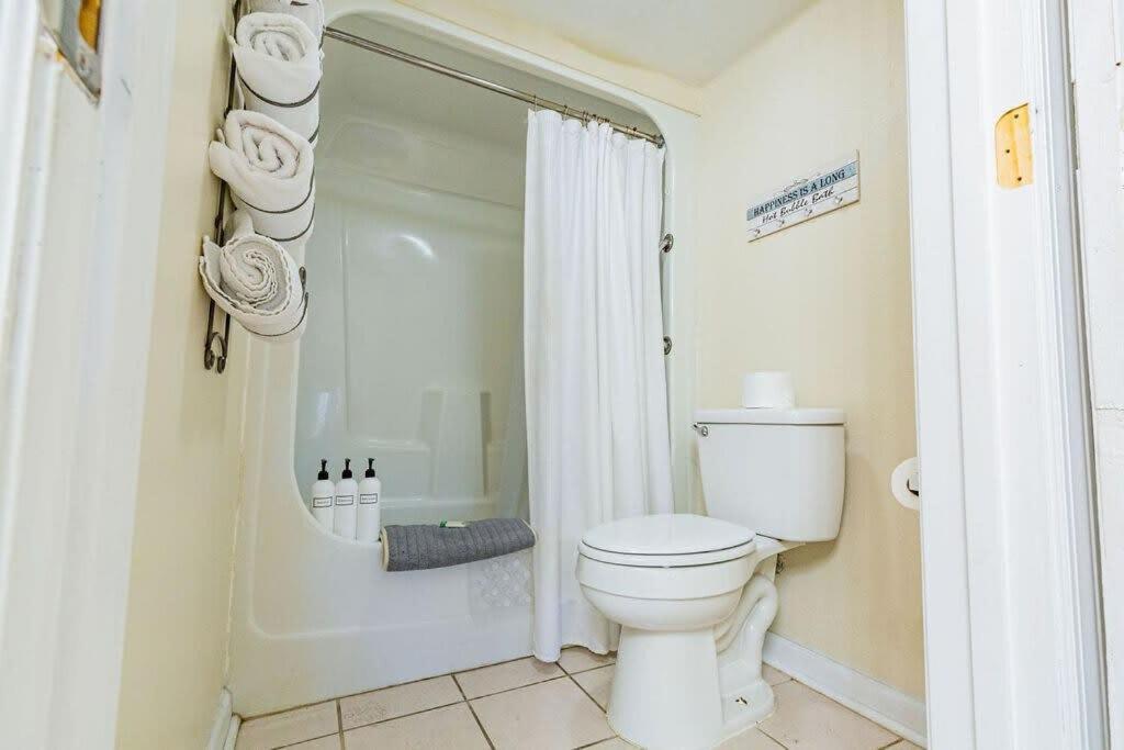 2-Bed, 1-Bath Apartment Near I-24, Great Location Chattanooga Exterior photo