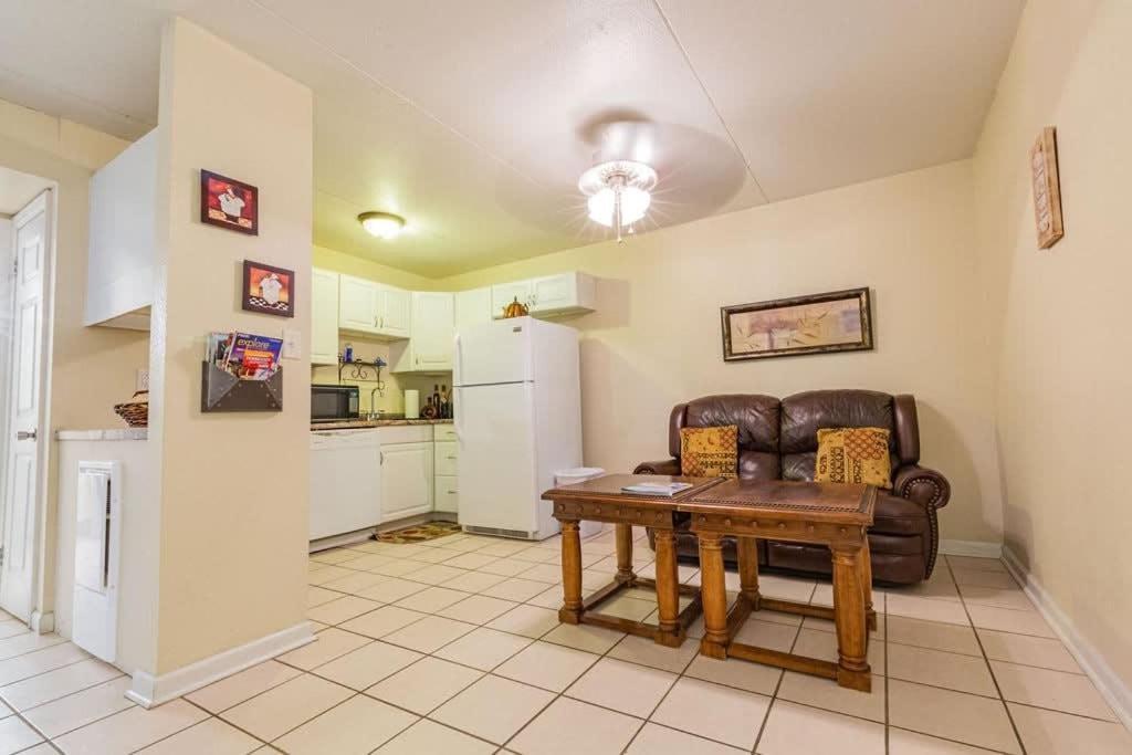 2-Bed, 1-Bath Apartment Near I-24, Great Location Chattanooga Exterior photo
