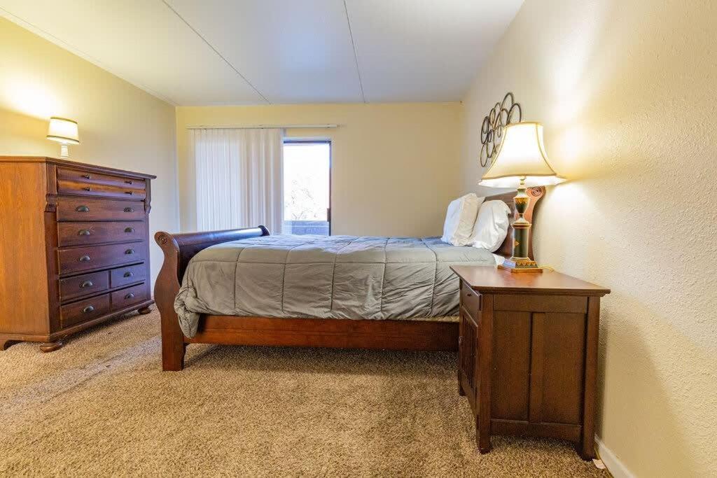 2-Bed, 1-Bath Apartment Near I-24, Great Location Chattanooga Exterior photo